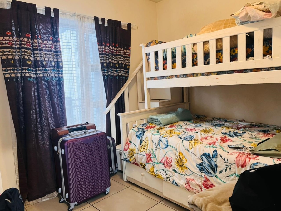2 Bedroom Property for Sale in Parklands Western Cape